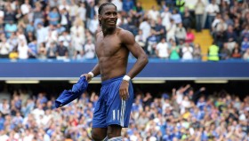 世俱杯直播-世俱杯球鞋功能升级演示及技术细节解读